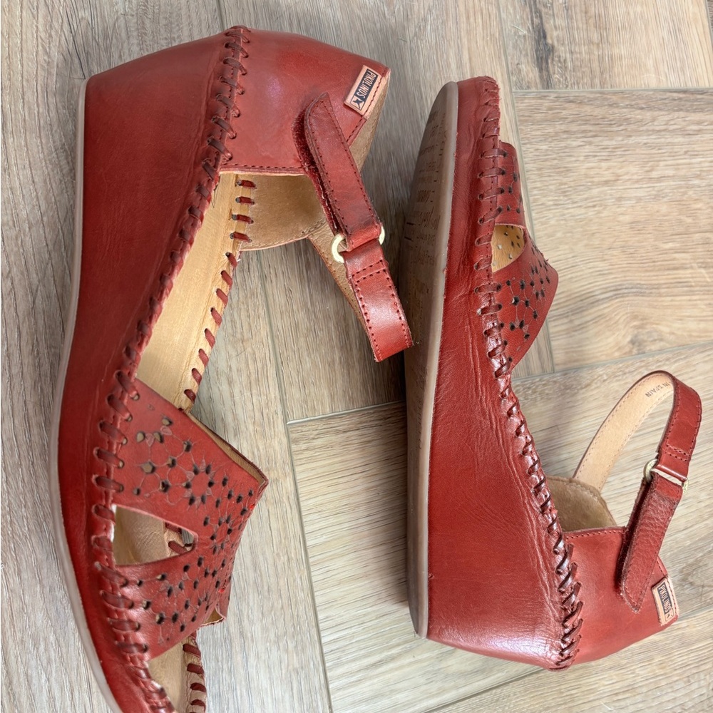 PIKOLINOS Margarita Red Leather wedge Sandals with Cutout Design, LIKE NEW